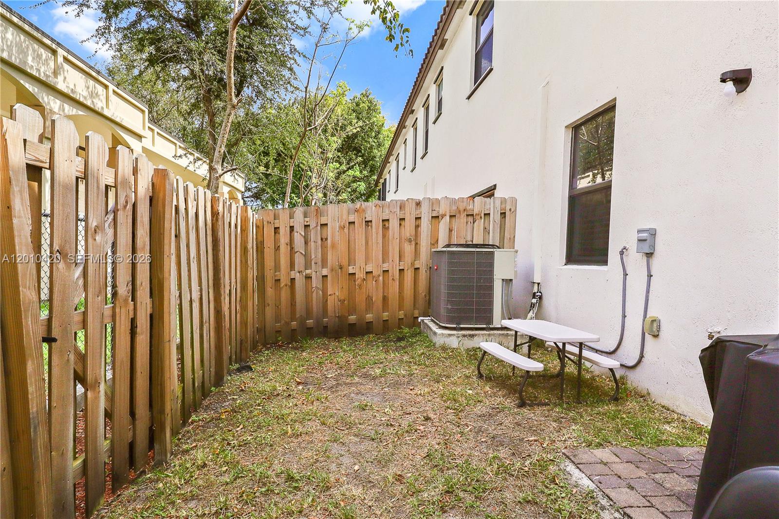 PALM BEACH FARMS - Residential