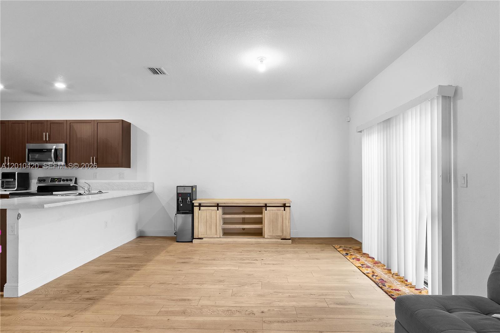 PALM BEACH FARMS - Residential
