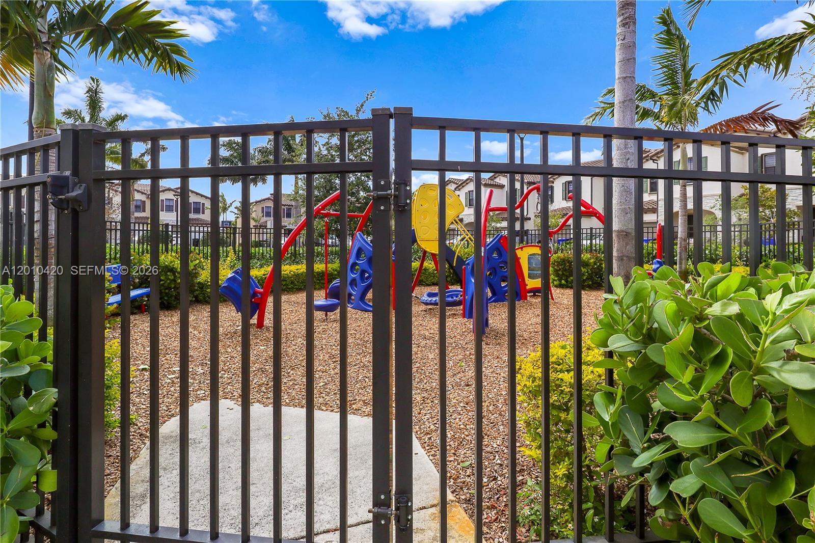 PALM BEACH FARMS - Residential