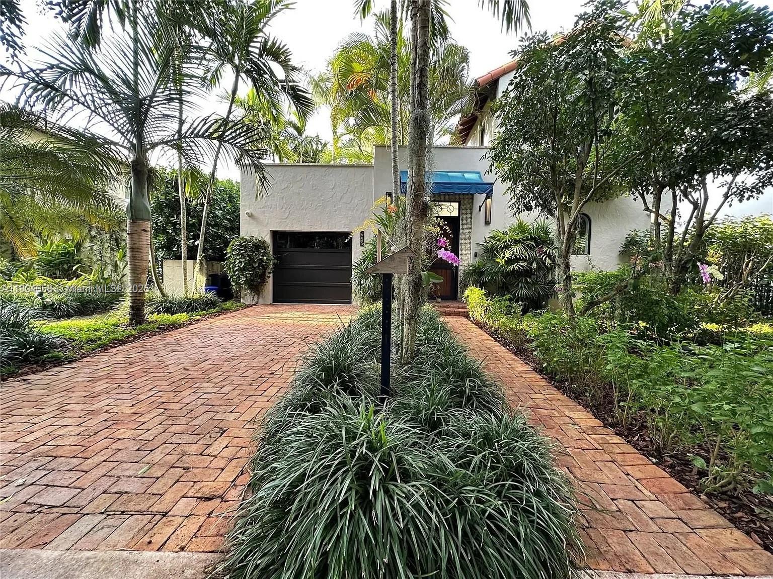 Rental Property at 455 Amalfi Ave, Coral Gables, Broward County, Florida - Bedrooms: 3 
Bathrooms: 3  - $9,500 MO.