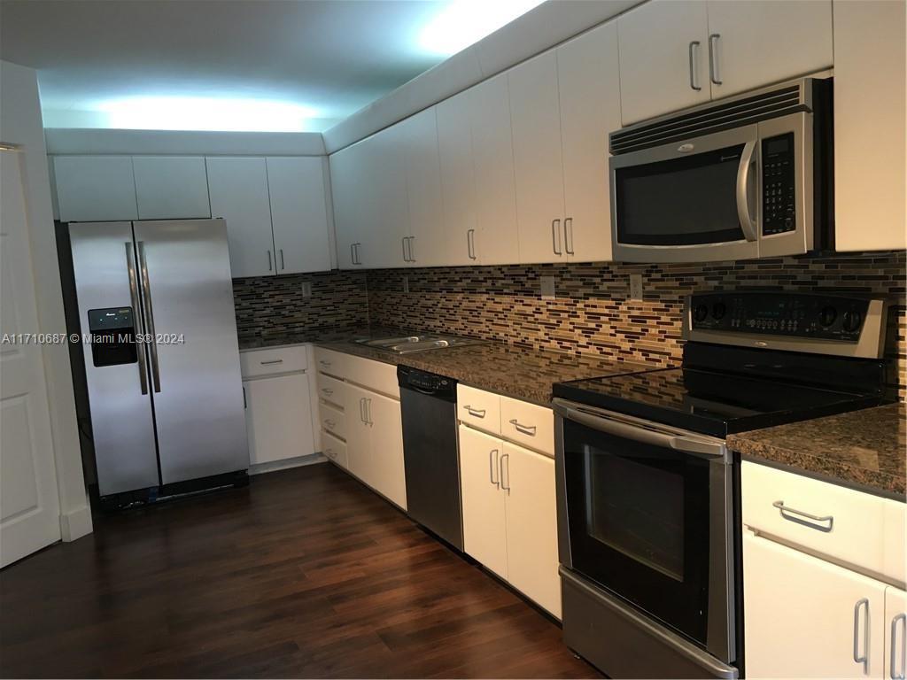 VISION AT BONAVENTURE - Residential Lease