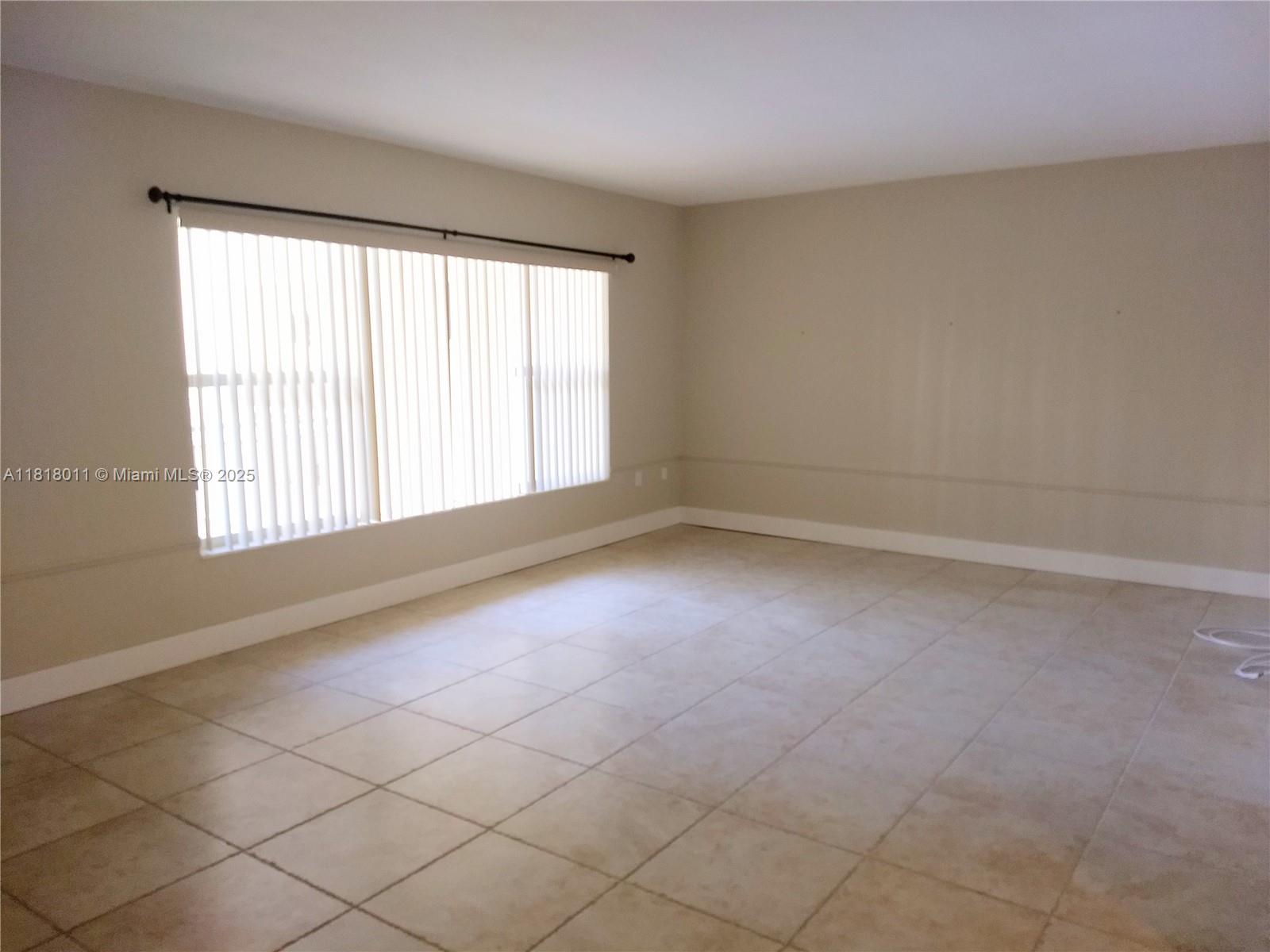 10001 W Bay Harbor Dr 204, Bay Harbor Islands, Miami-Dade County, Florida - 1 Bedrooms  
1 Bathrooms - 