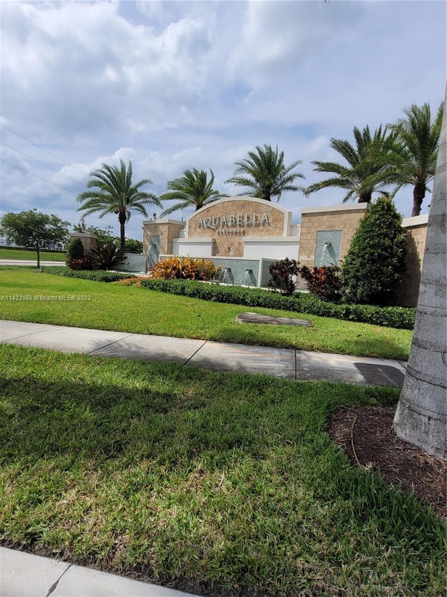 Spacious 3 bedroom and 2 full bathroom, 1 half bath, townhouse in the luxury community of Aquabella. Private gated community with 24 hr/7 days a week security. Aquabella features 2 resort style clubhouses, pools, fitness centers, and water park for the kids. There is plenty of guest parking spaces for visitors. Close to major highways and restaurants. built by Lennar in 2017 and well-maintained. Owner updated second floor throughout the home. Enjoy the spacious backyard.