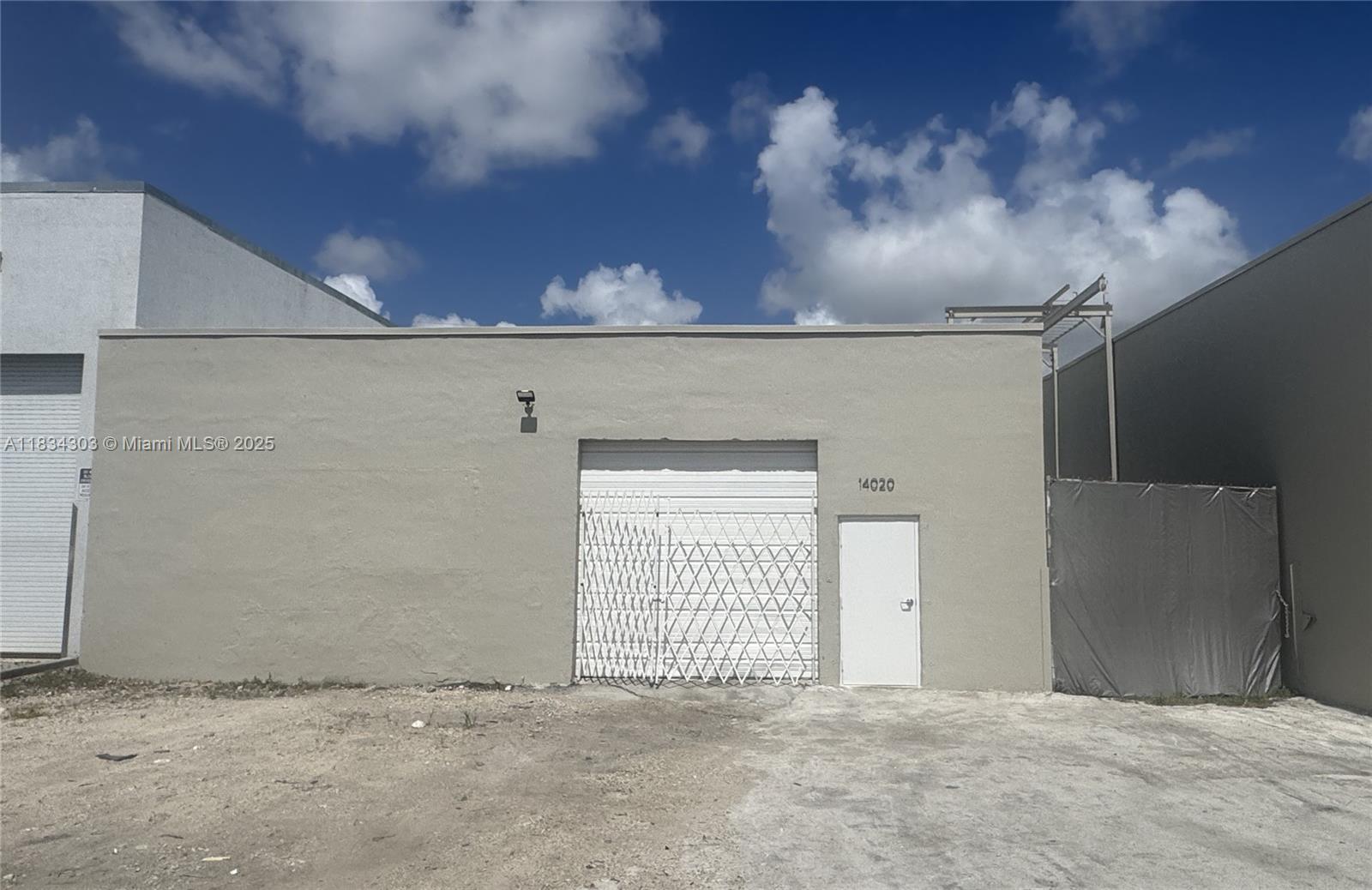 FOR LEASE 3,600 sq.ft. Free-Standing Warehouse situated on 5,350 sq.ft. Lot; NEW ROOF; 3 Air-Conditioned Offices with Bathroom; Outside Storage Side-Yard with Overhead Door Access; 1-Street Level Front Overhead Loading Door; 12' Clear Ceiling Height; Heavy 3-Phase Power; Zoned I-1 Industrial.