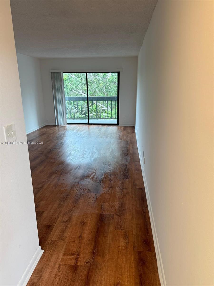 PRESIDENTIAL GOLFVIEW CON - Residential Lease