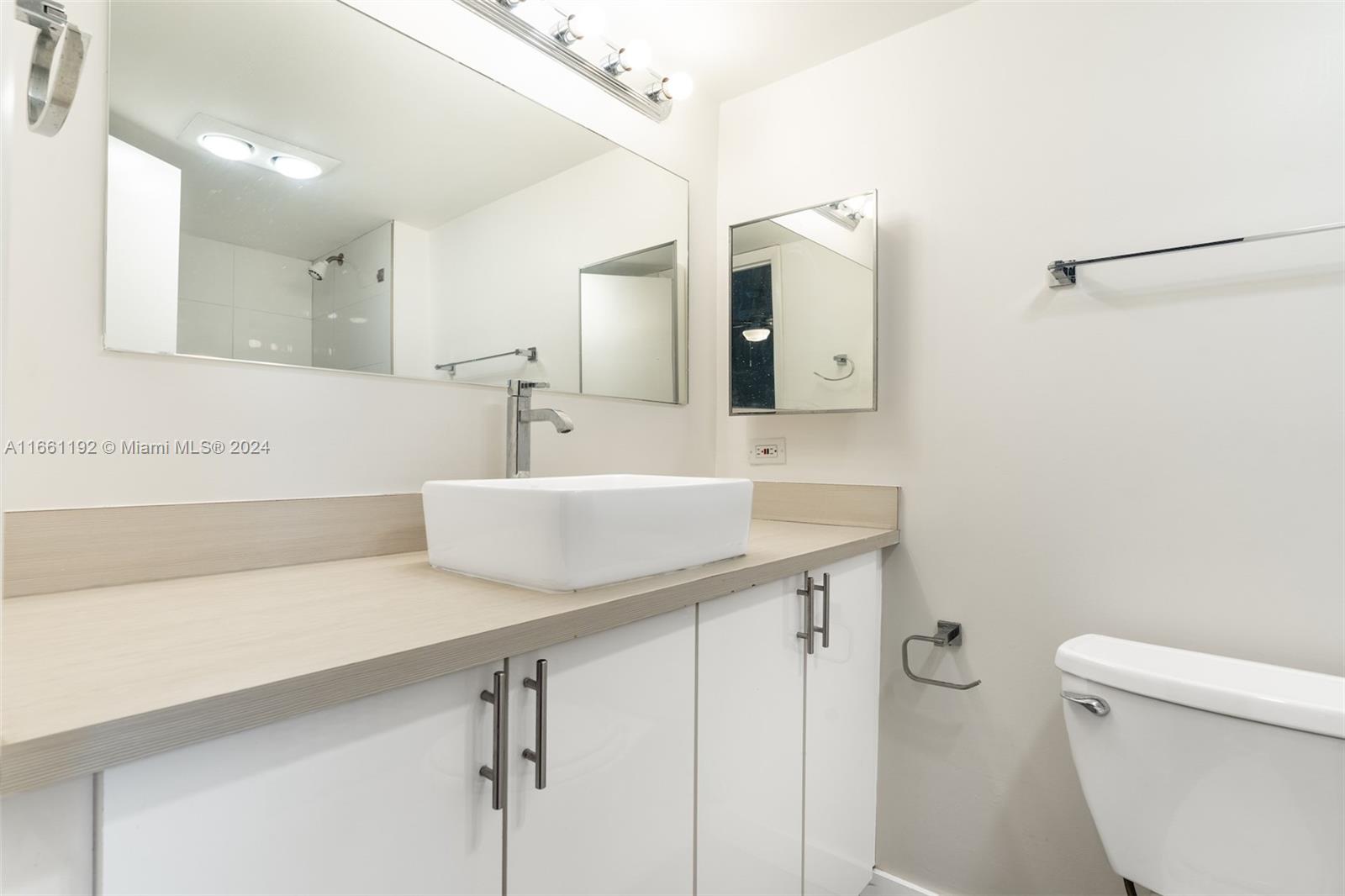 VILLA DORADA CONDO NO 2 - Residential