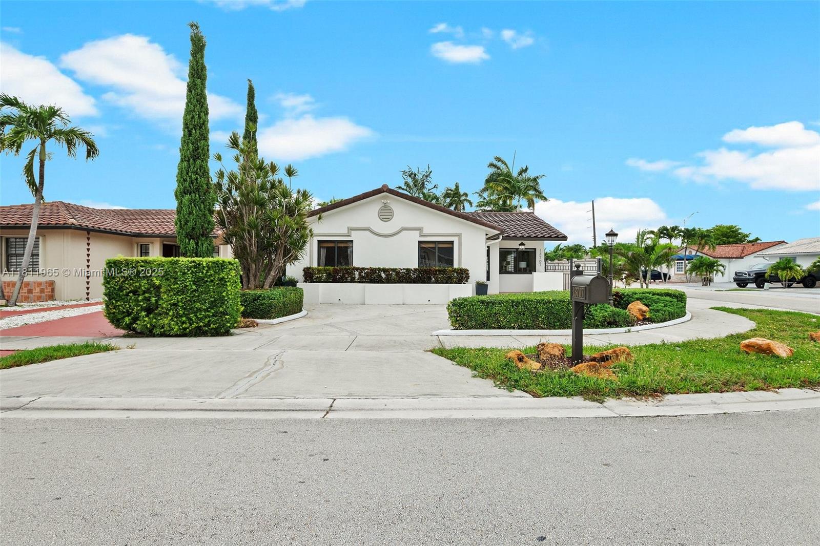 Property for Sale at 13707 Sw 9th Ter, Miami, Broward County, Florida - Bedrooms: 4 
Bathrooms: 2  - $675,000