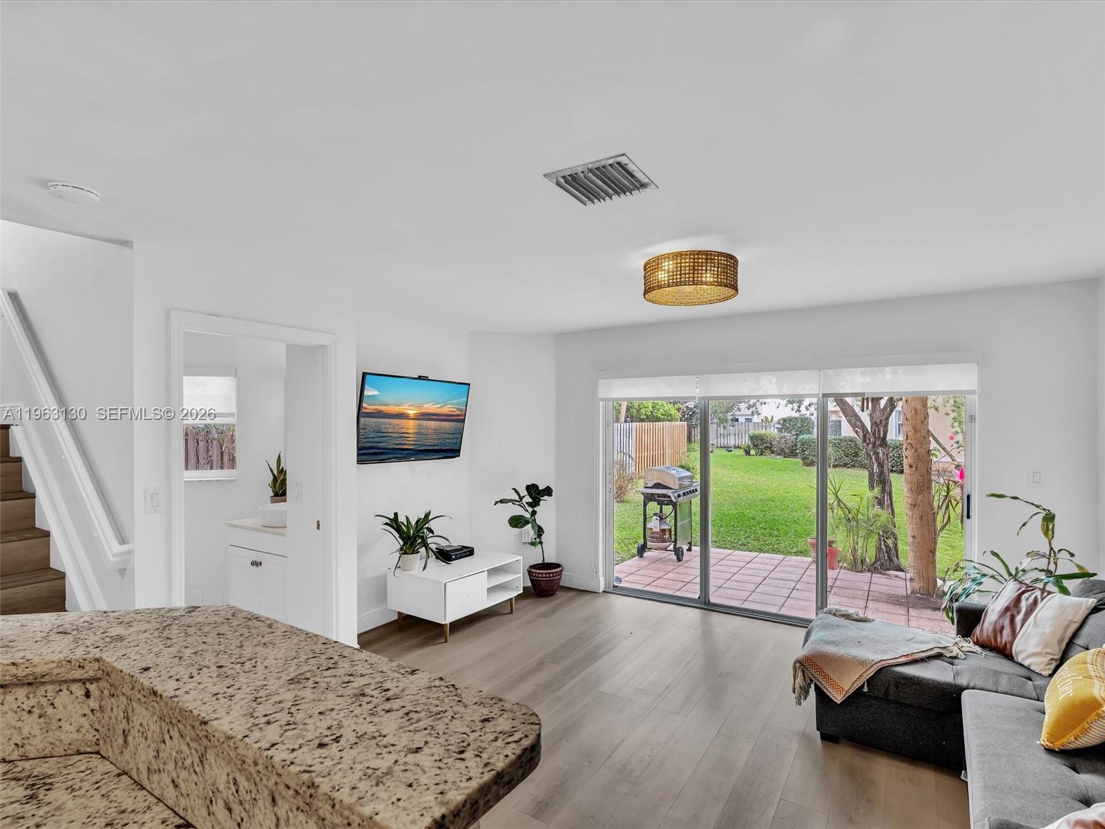 PEMBROKE ISLES 1 - Residential