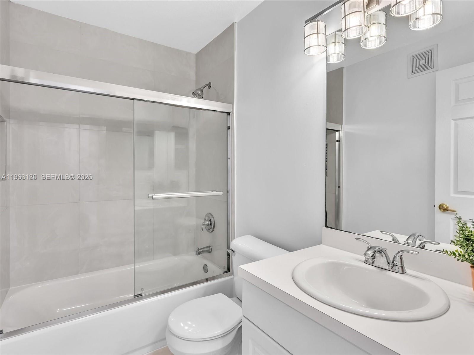 PEMBROKE ISLES 1 - Residential