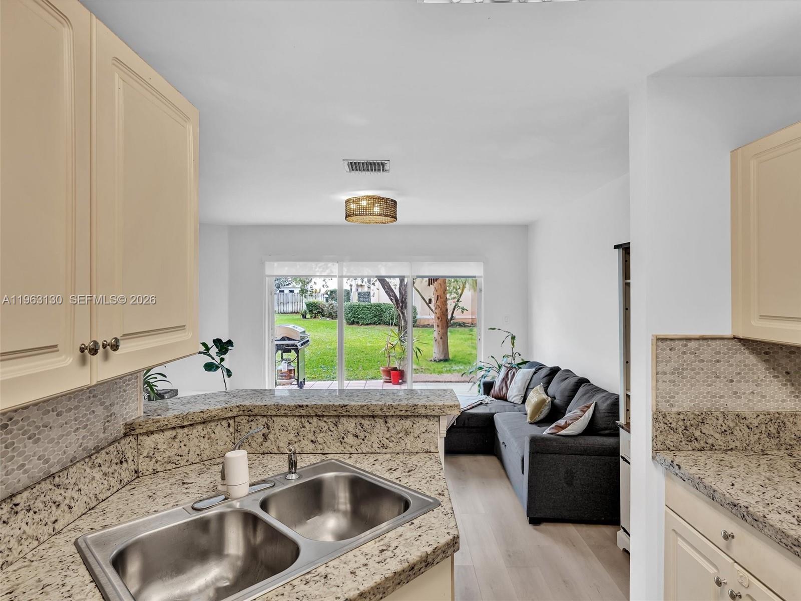 PEMBROKE ISLES 1 - Residential