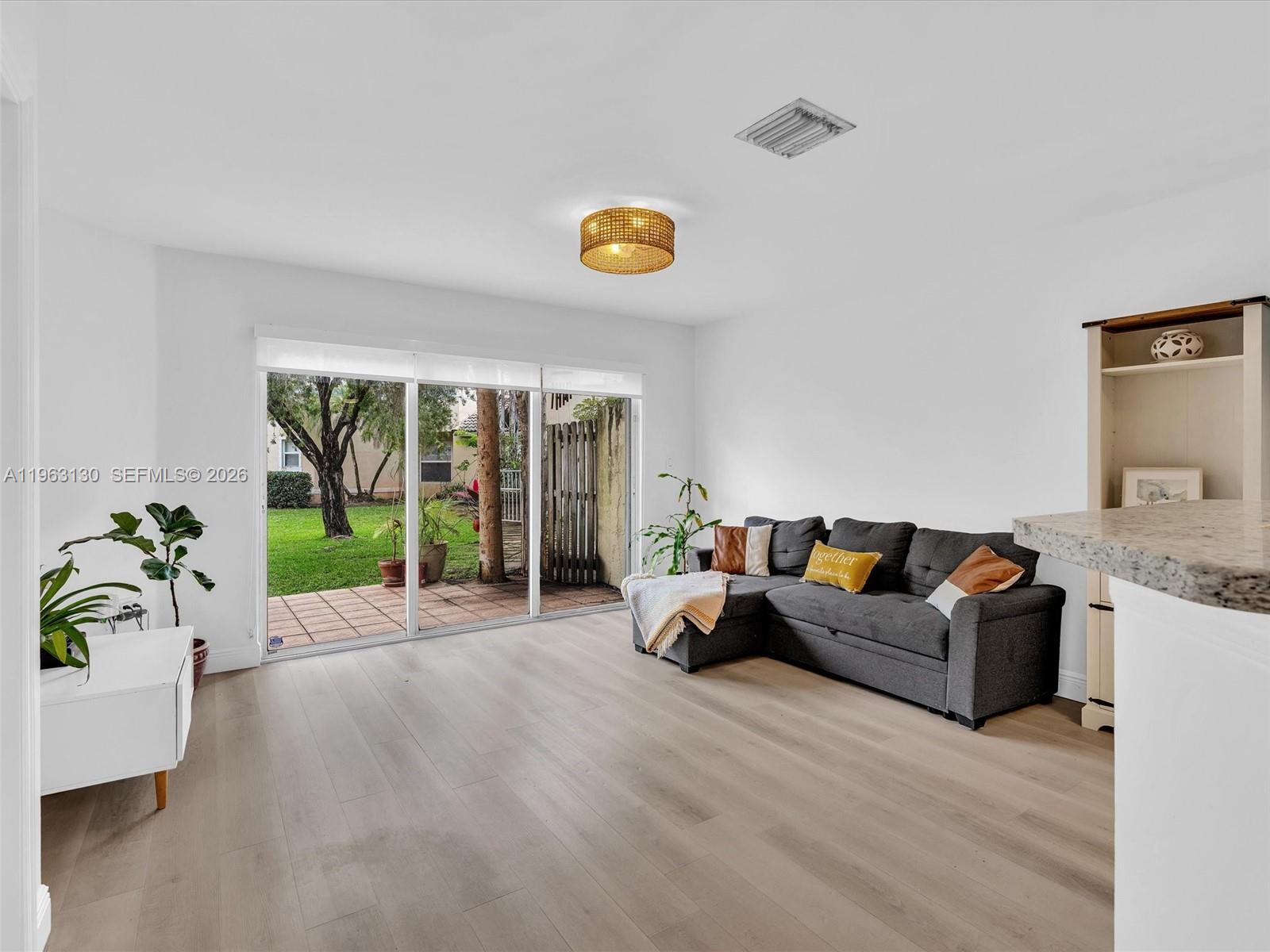 PEMBROKE ISLES 1 - Residential