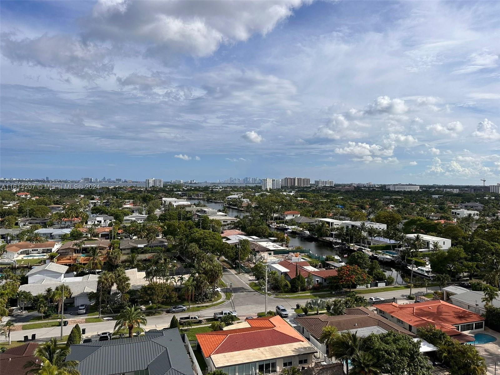VECINO DEL MAR CONDO - Residential Lease