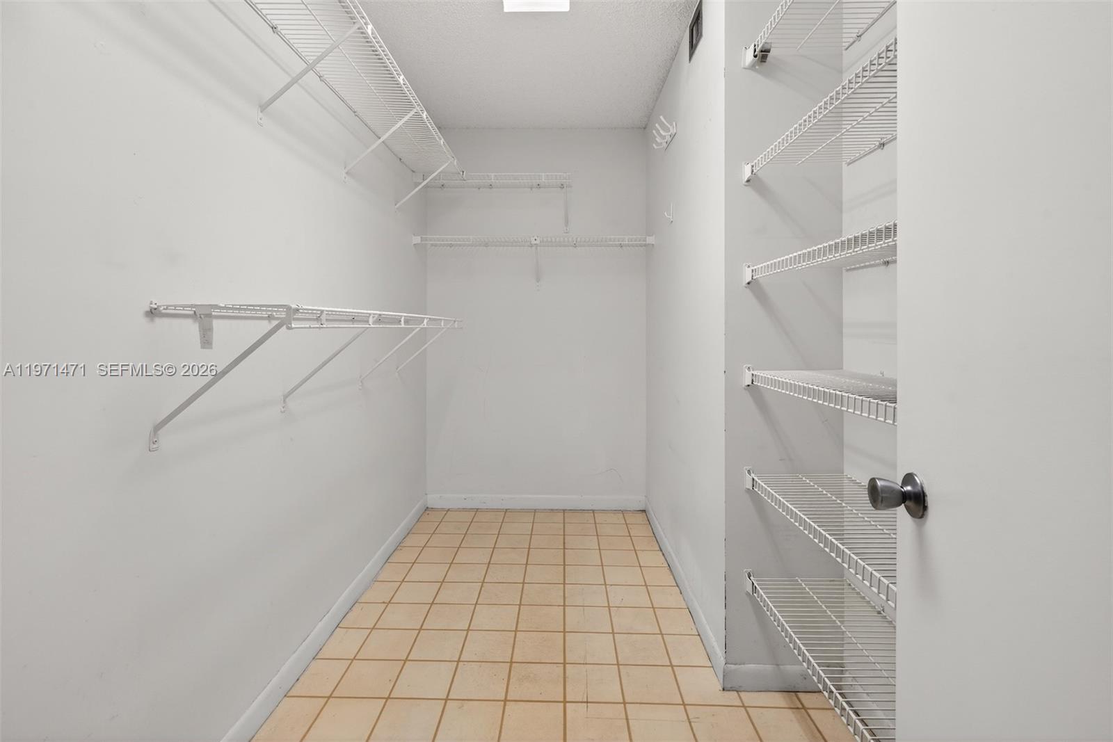 BUCKINGHAM EAST - Residential