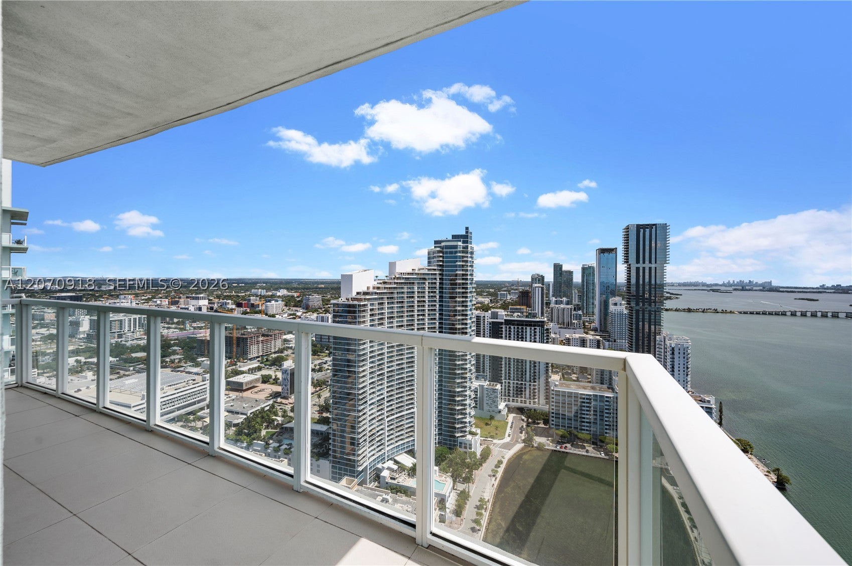 1900 N Bayshore Dr 4302
