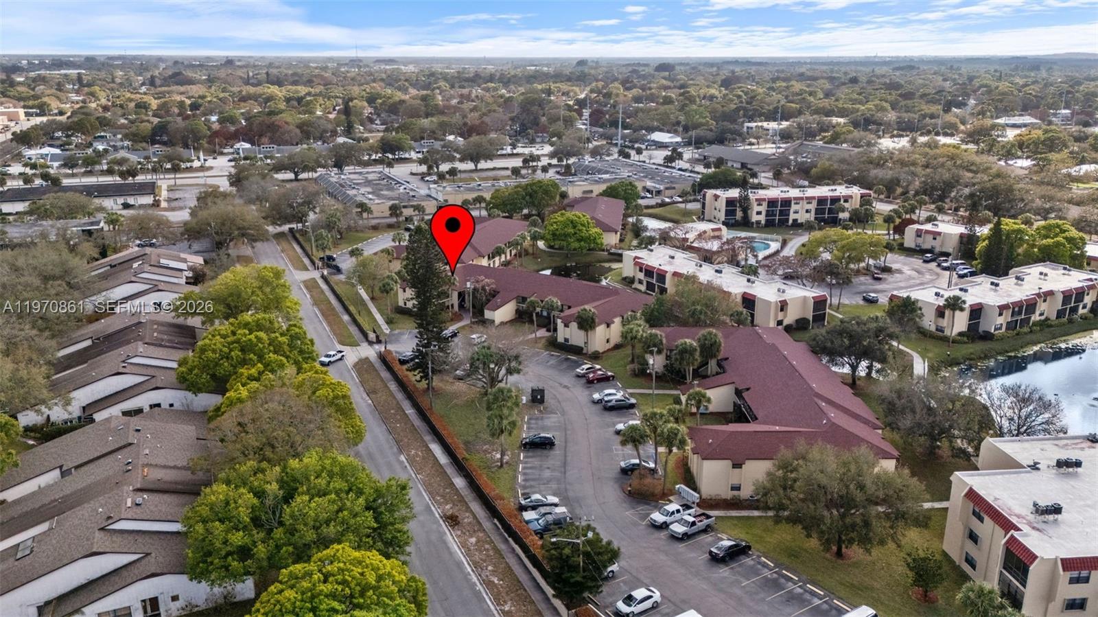 ISLAND HOUSE CONDOMINIUM - Residential