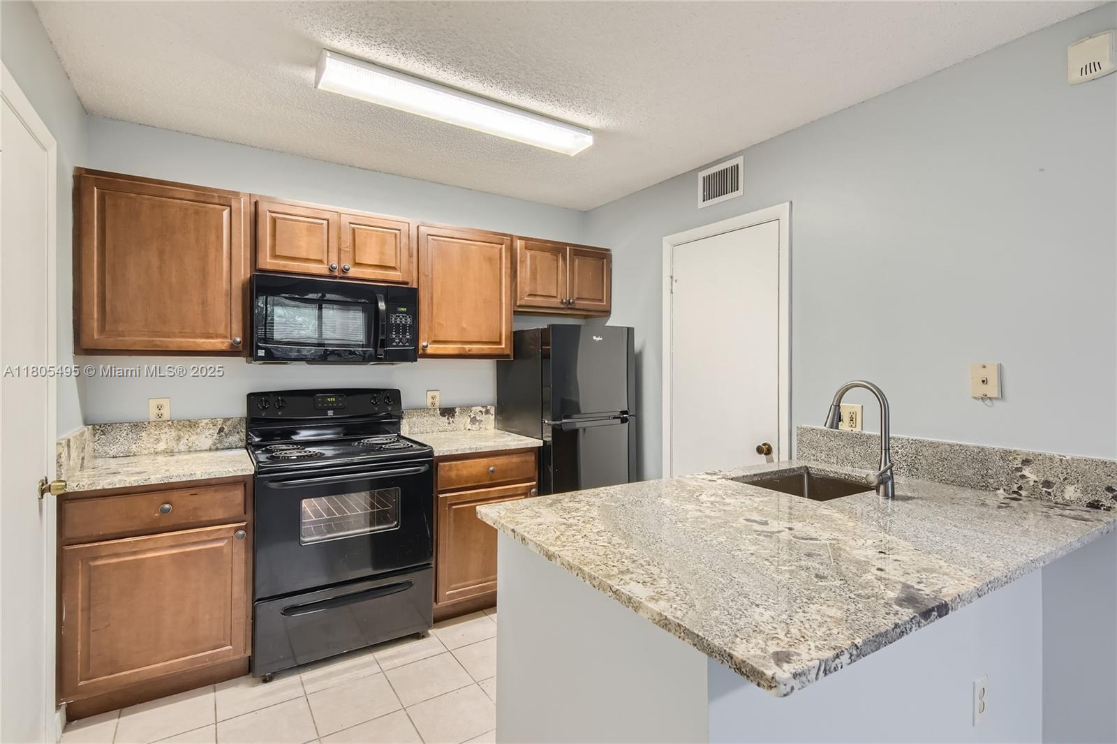 Rental Property at 4441 W Mcnab Rd 27, Pompano Beach, Broward County, Florida - Bedrooms: 1 
Bathrooms: 1  - $1,750 MO.