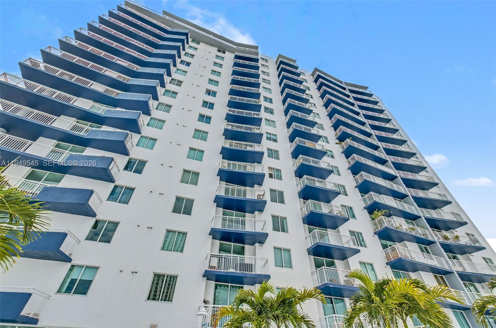 1800 BISCAYNE PLAZA CONDO - Residential