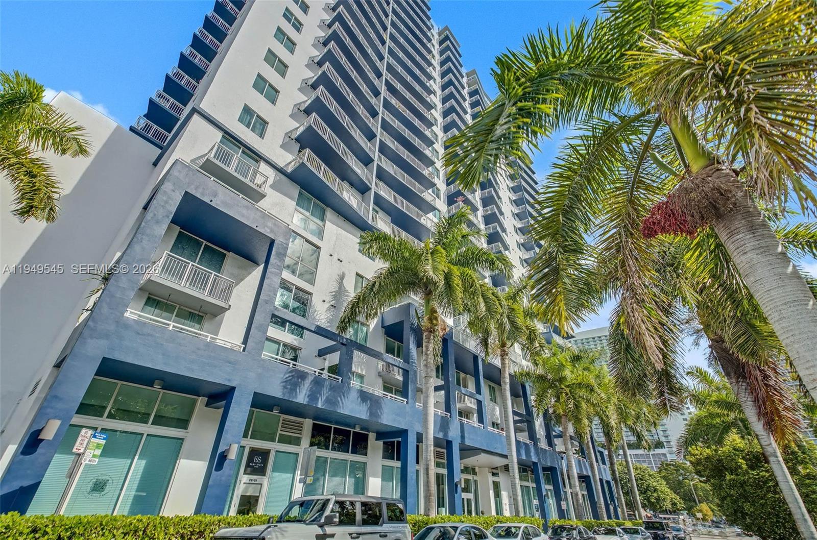 1800 BISCAYNE PLAZA CONDO - Residential