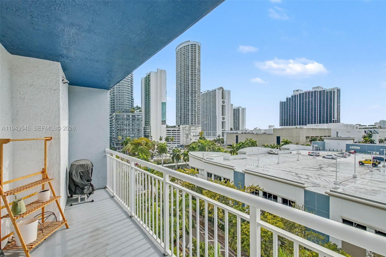 1800 BISCAYNE PLAZA CONDO - Residential