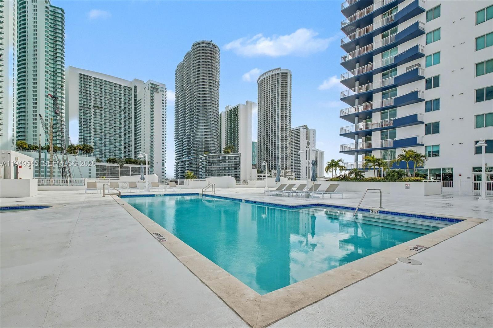 1800 BISCAYNE PLAZA CONDO - Residential