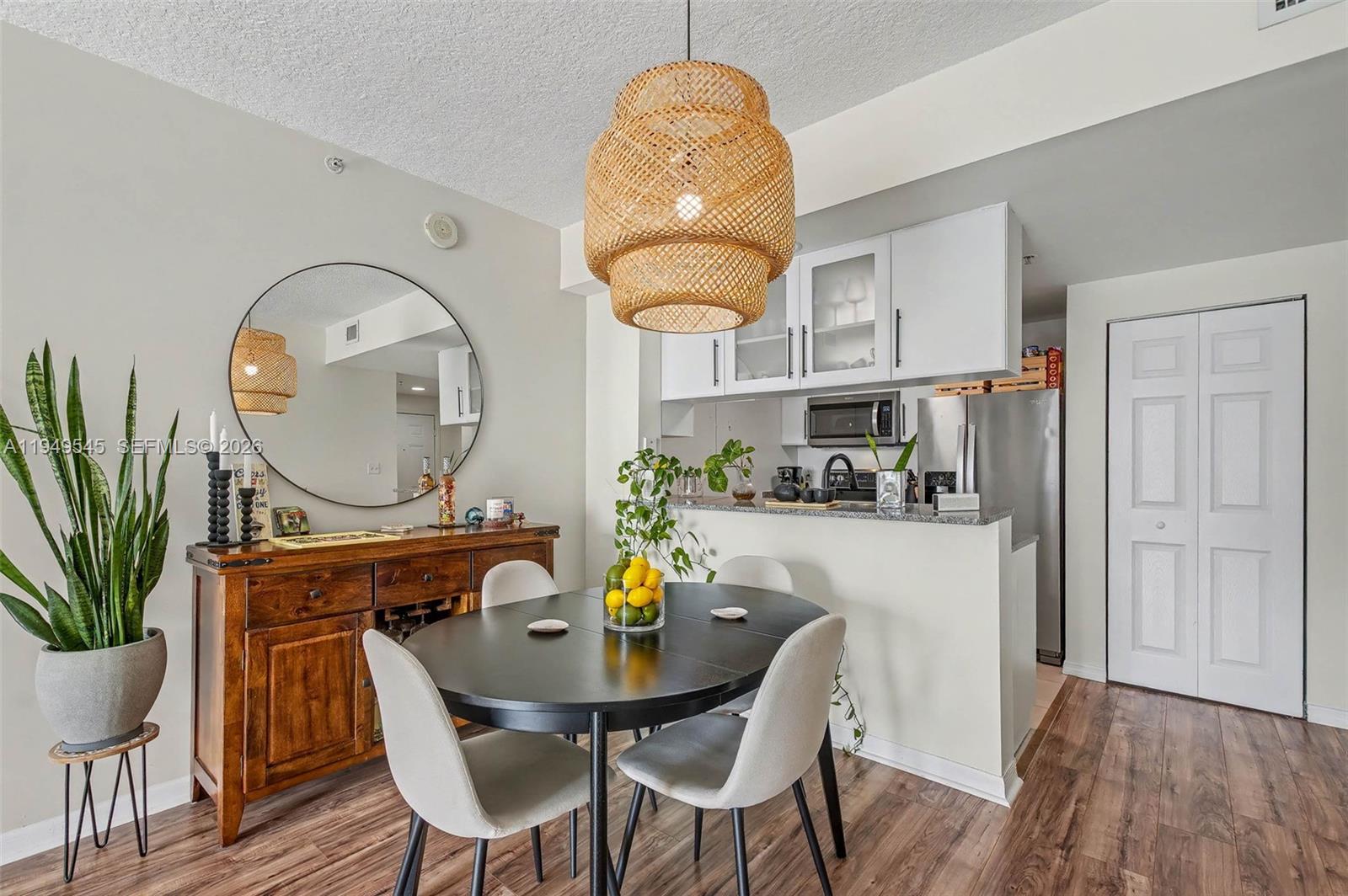 1800 BISCAYNE PLAZA CONDO - Residential