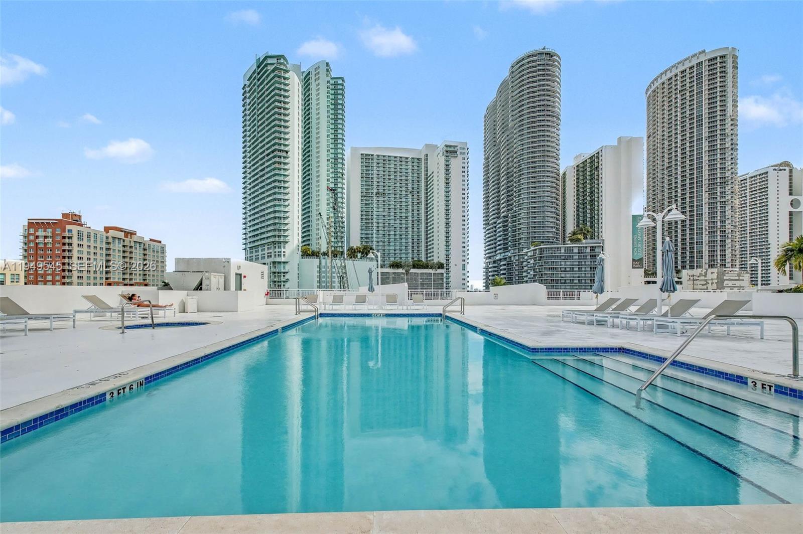 1800 BISCAYNE PLAZA CONDO - Residential