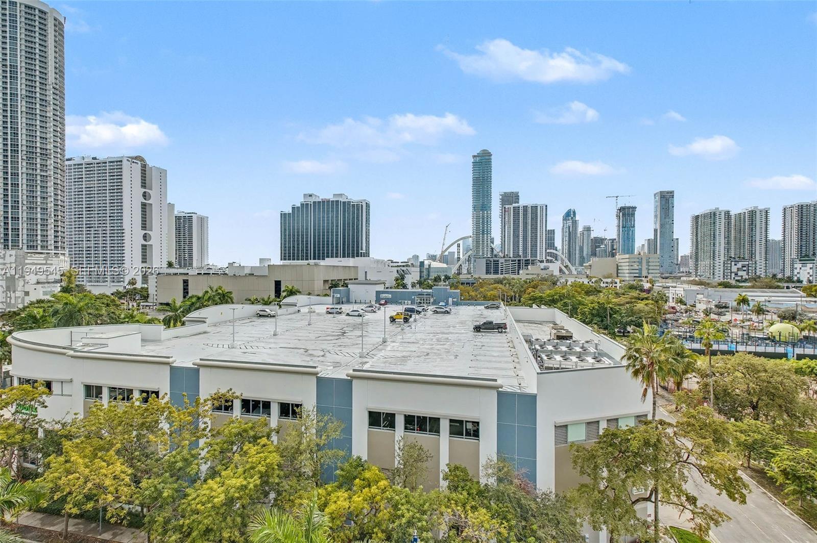 1800 BISCAYNE PLAZA CONDO - Residential