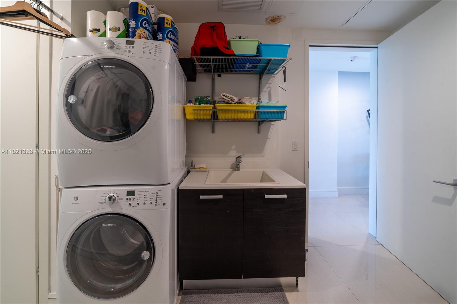 ECHO CONDO - Residential Lease