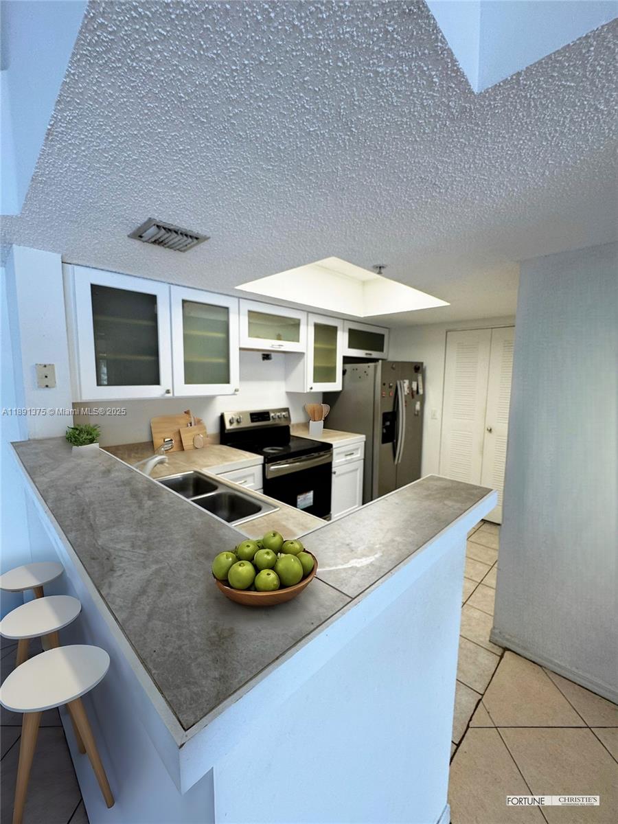 EVERGREEN LAKES CONDO - Residential