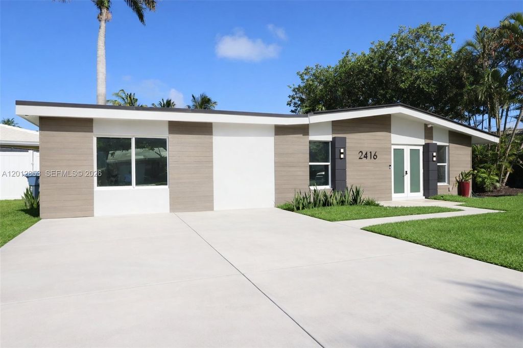 Photo of 2416 NE 19th Ter, Wilton Manors, FL 33305 (MLS # A12012853)