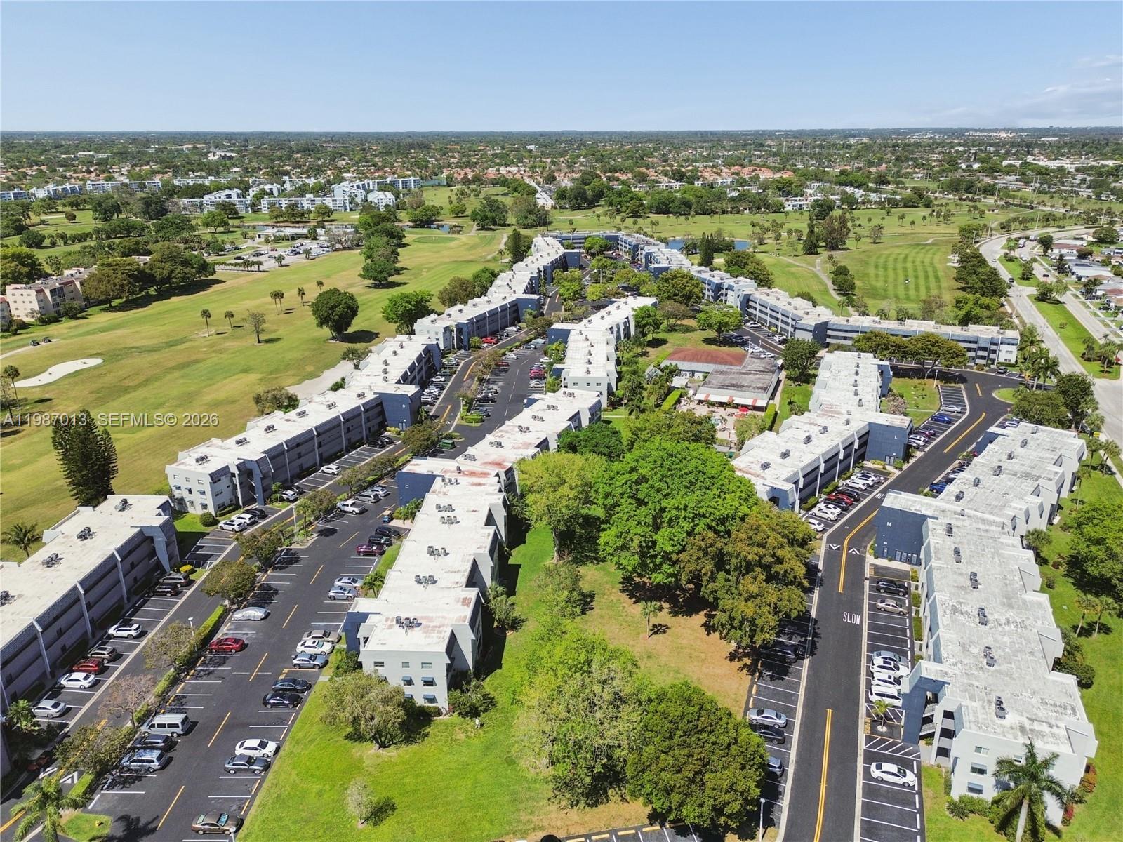 Oriole Golf & Tennis Club - Residential