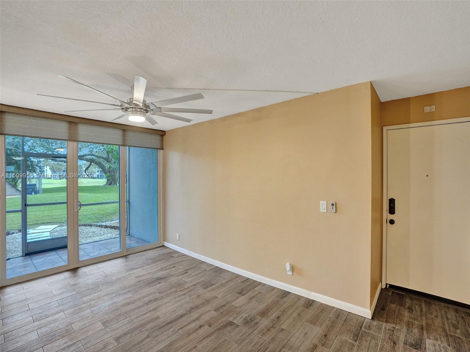 LIVE OAK CONDO ELEVEN - Residential