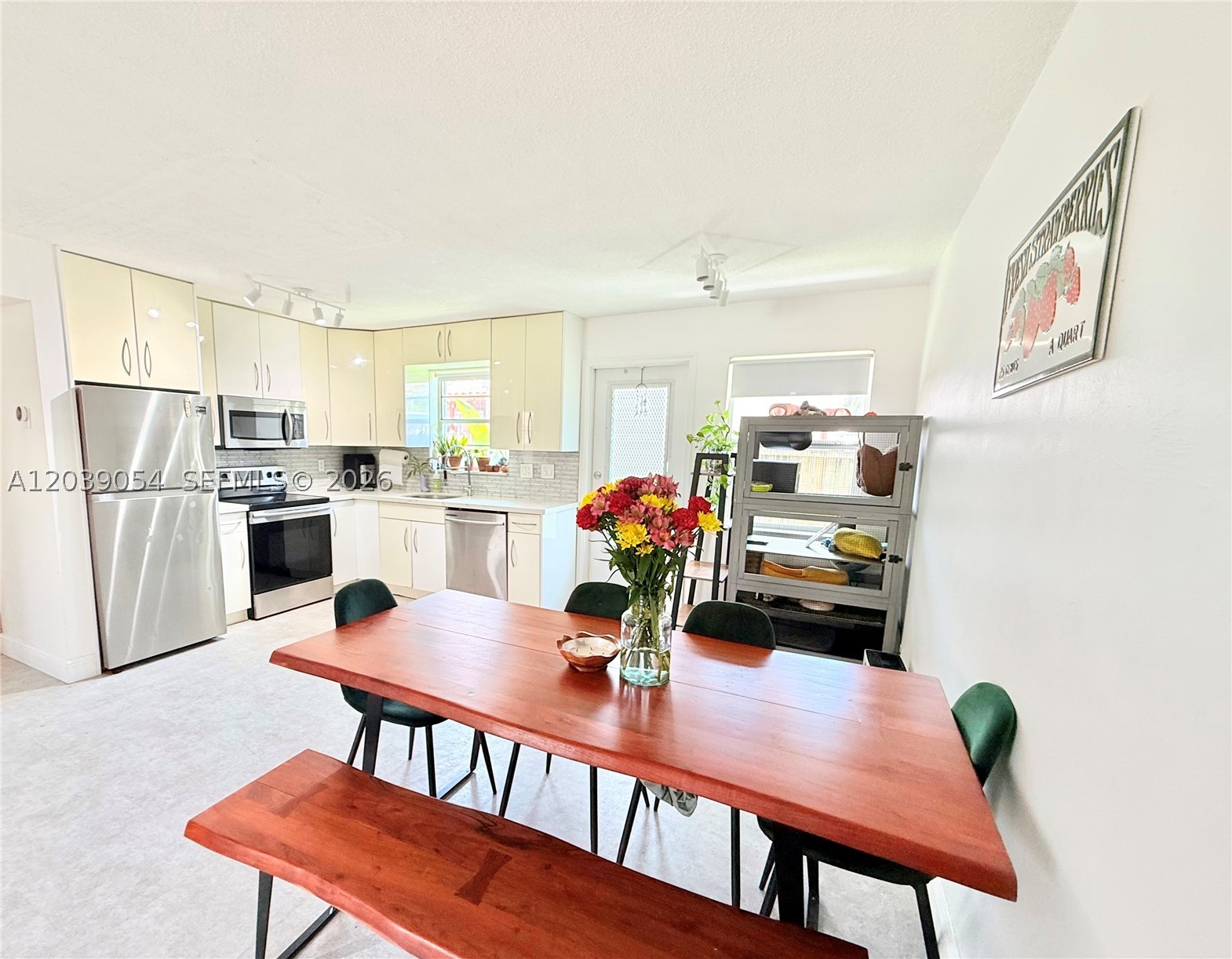 1722 Mayo St 105
