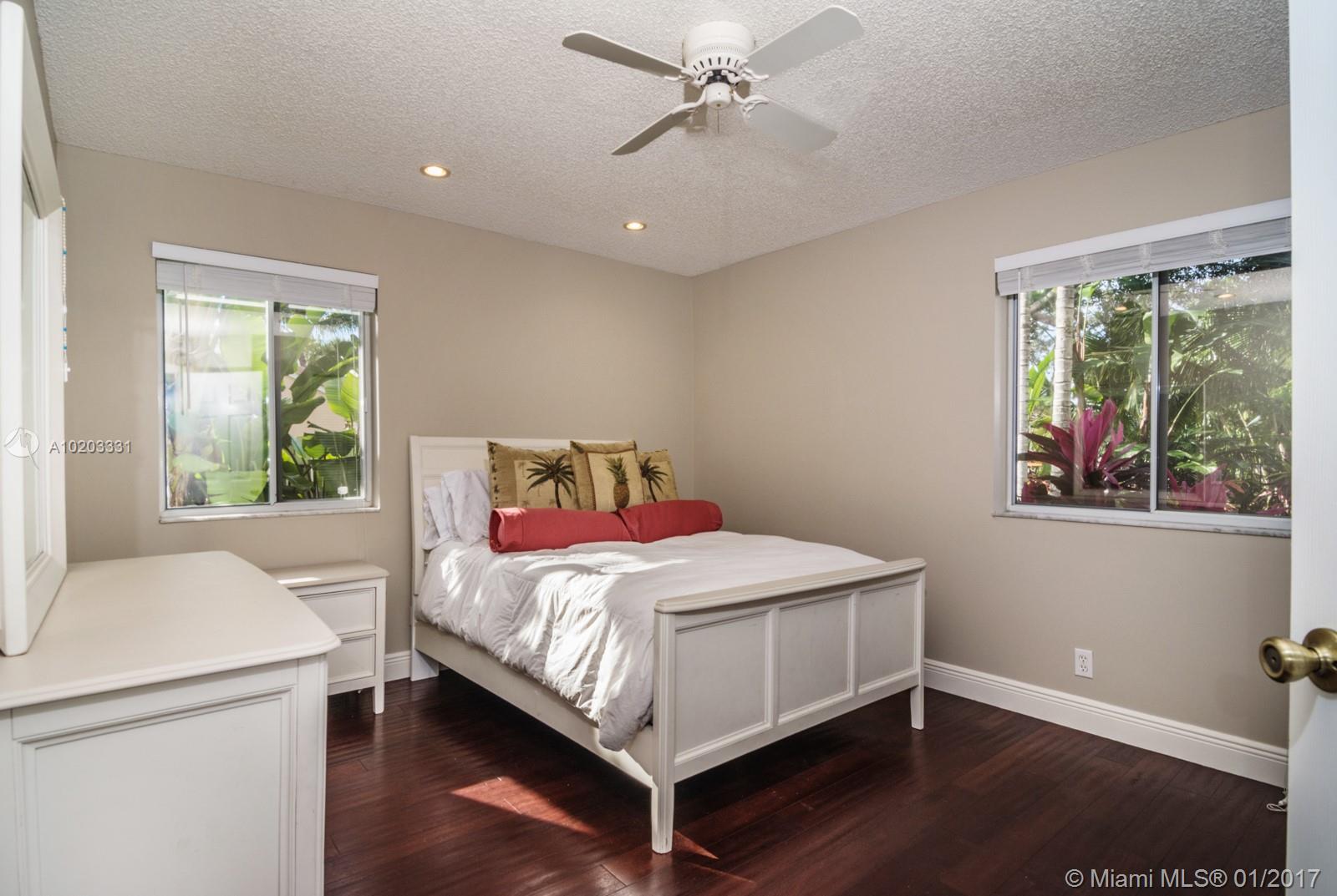 Waterford Landing 151-16 - Residential