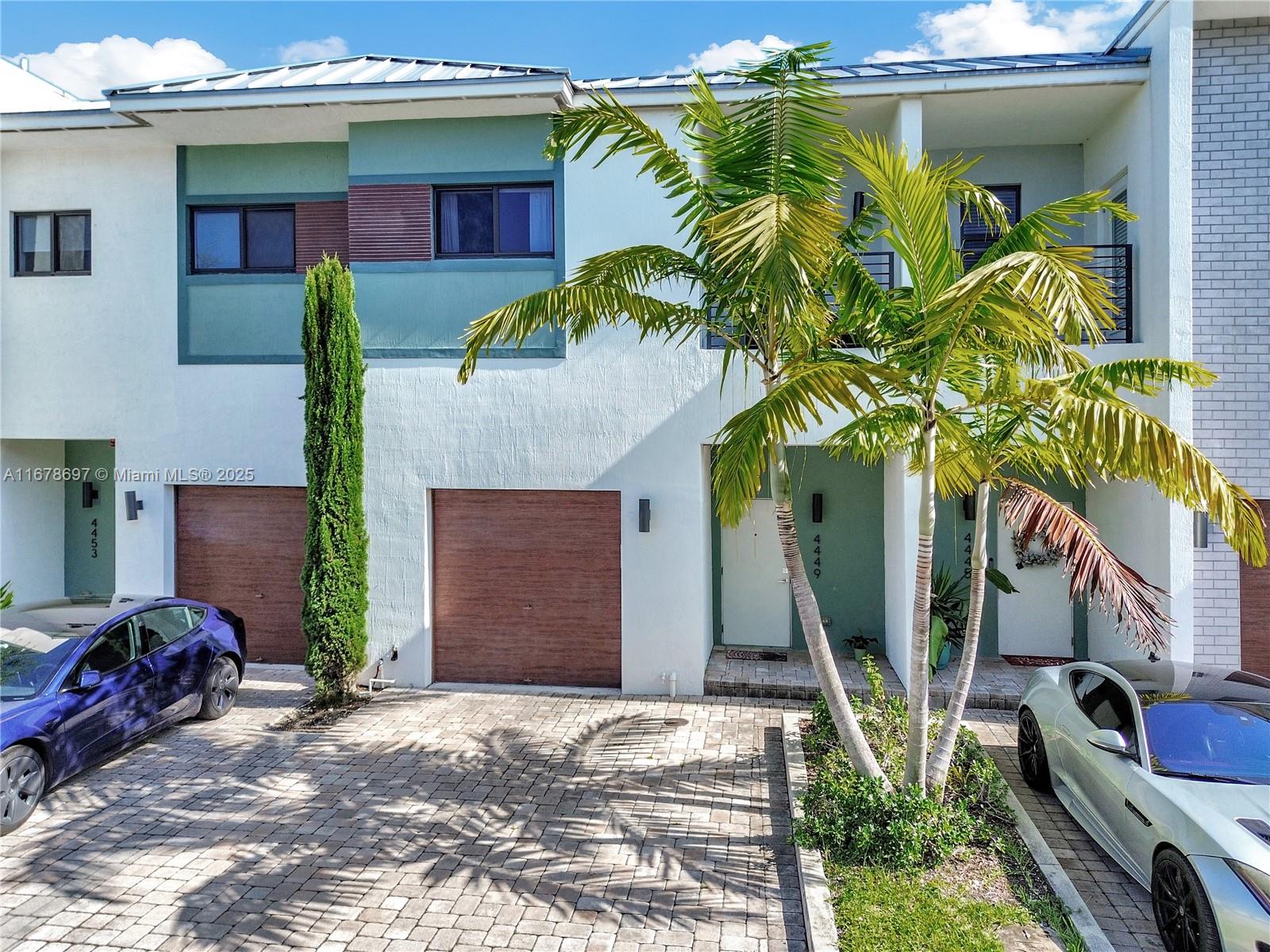 Property for Sale at 4449 Nw 9th St 4449, Plantation, Miami-Dade County, Florida - Bedrooms: 3 
Bathrooms: 3  - $530,000
