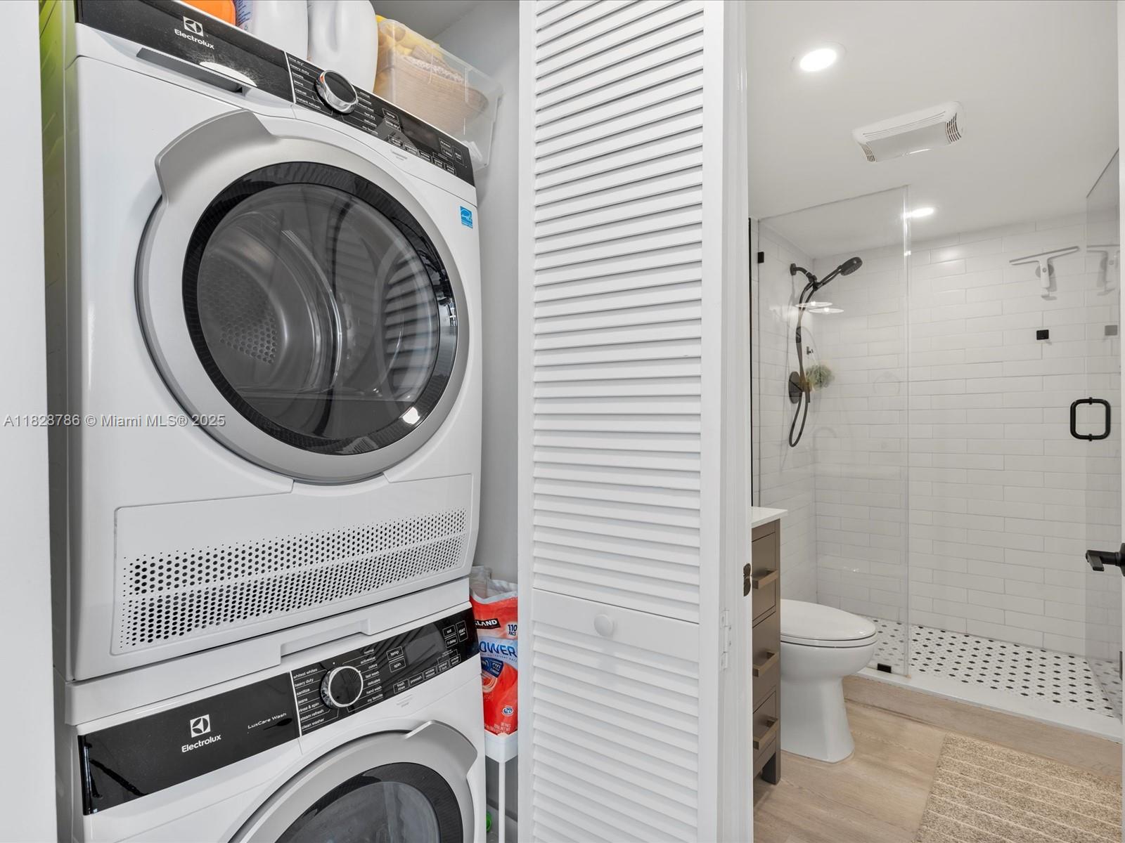 WATERVIEW CONDO - Residential