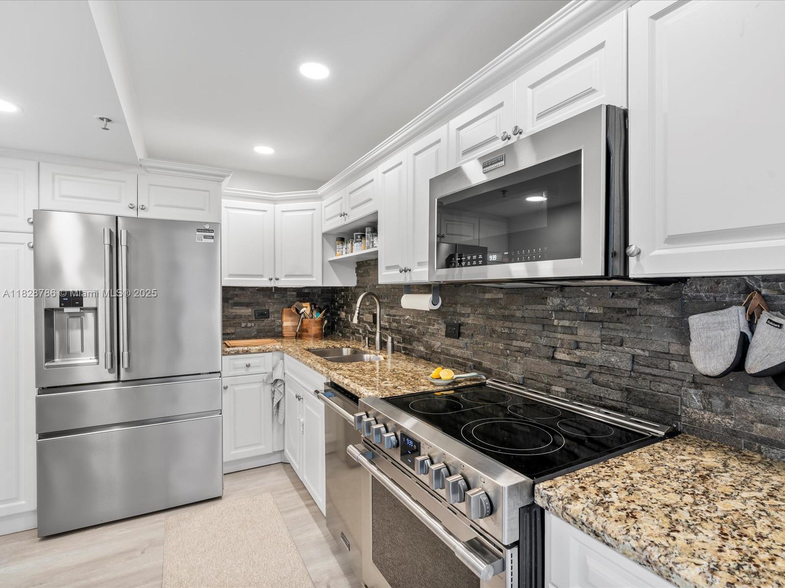 WATERVIEW CONDO - Residential