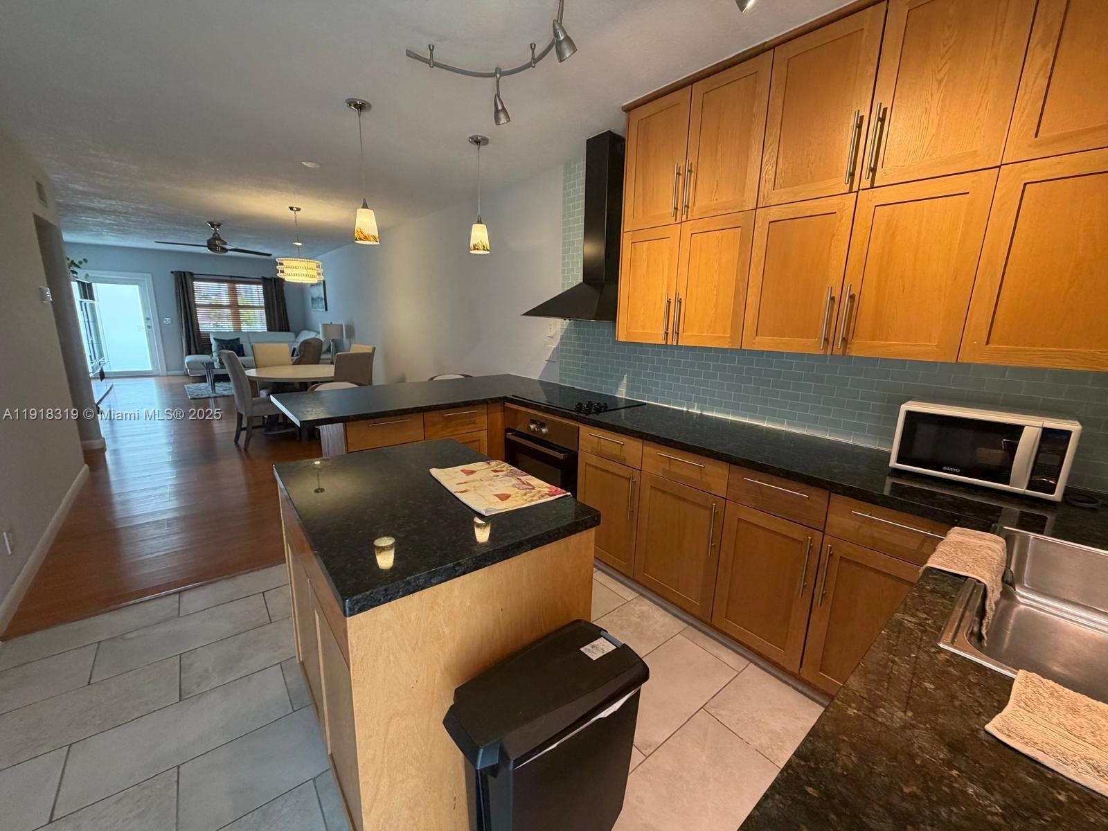 COASTAL GARDEN CONDO - Residential Lease