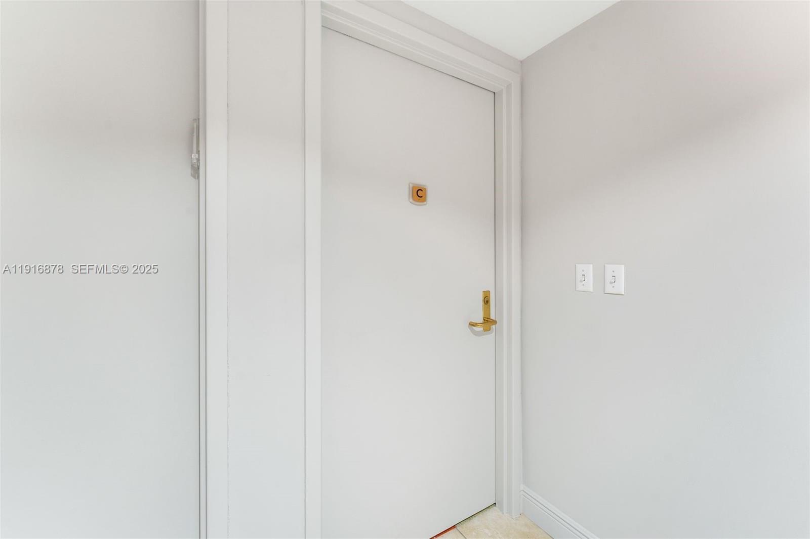 CAPOBELLA CONDO - Residential Lease