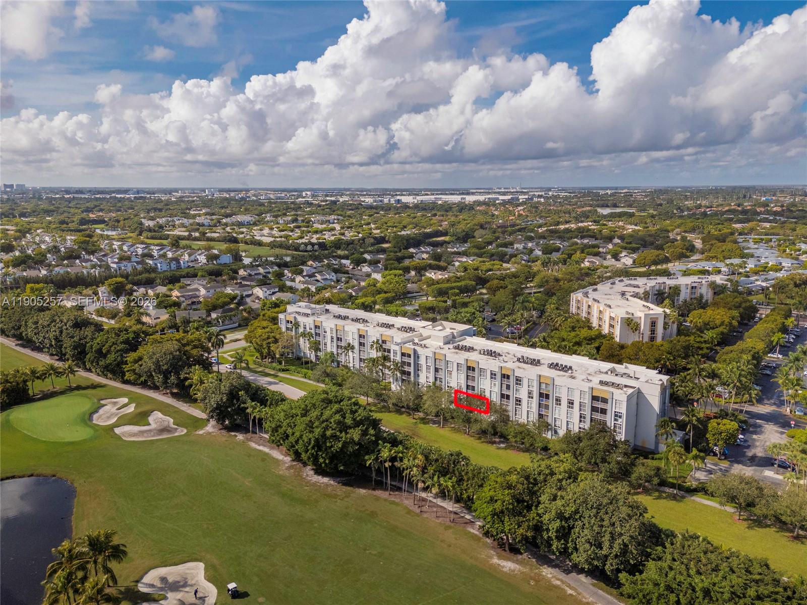 DORAL HOUSE CONDO NO 3 - Residential