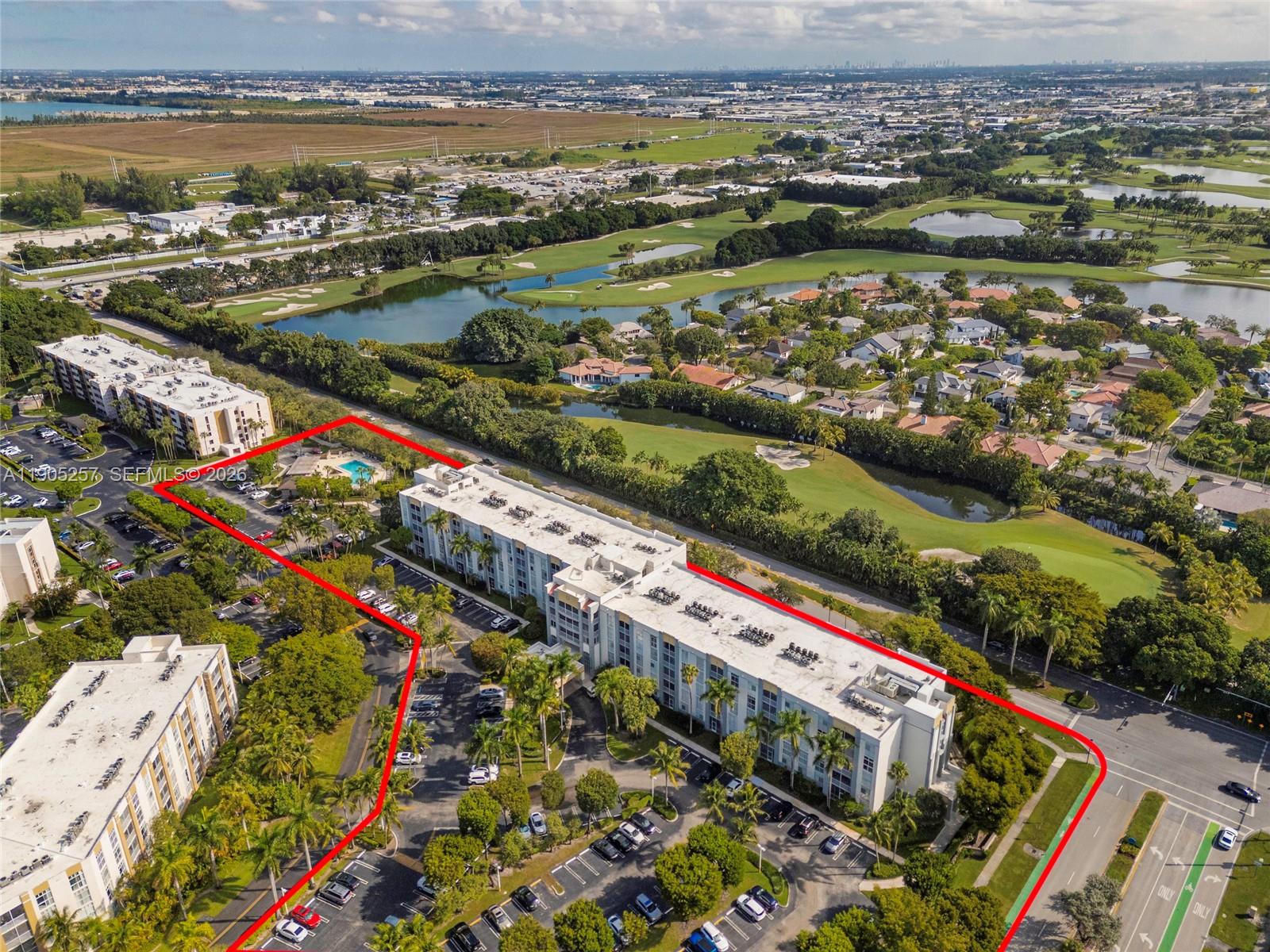 DORAL HOUSE CONDO NO 3 - Residential