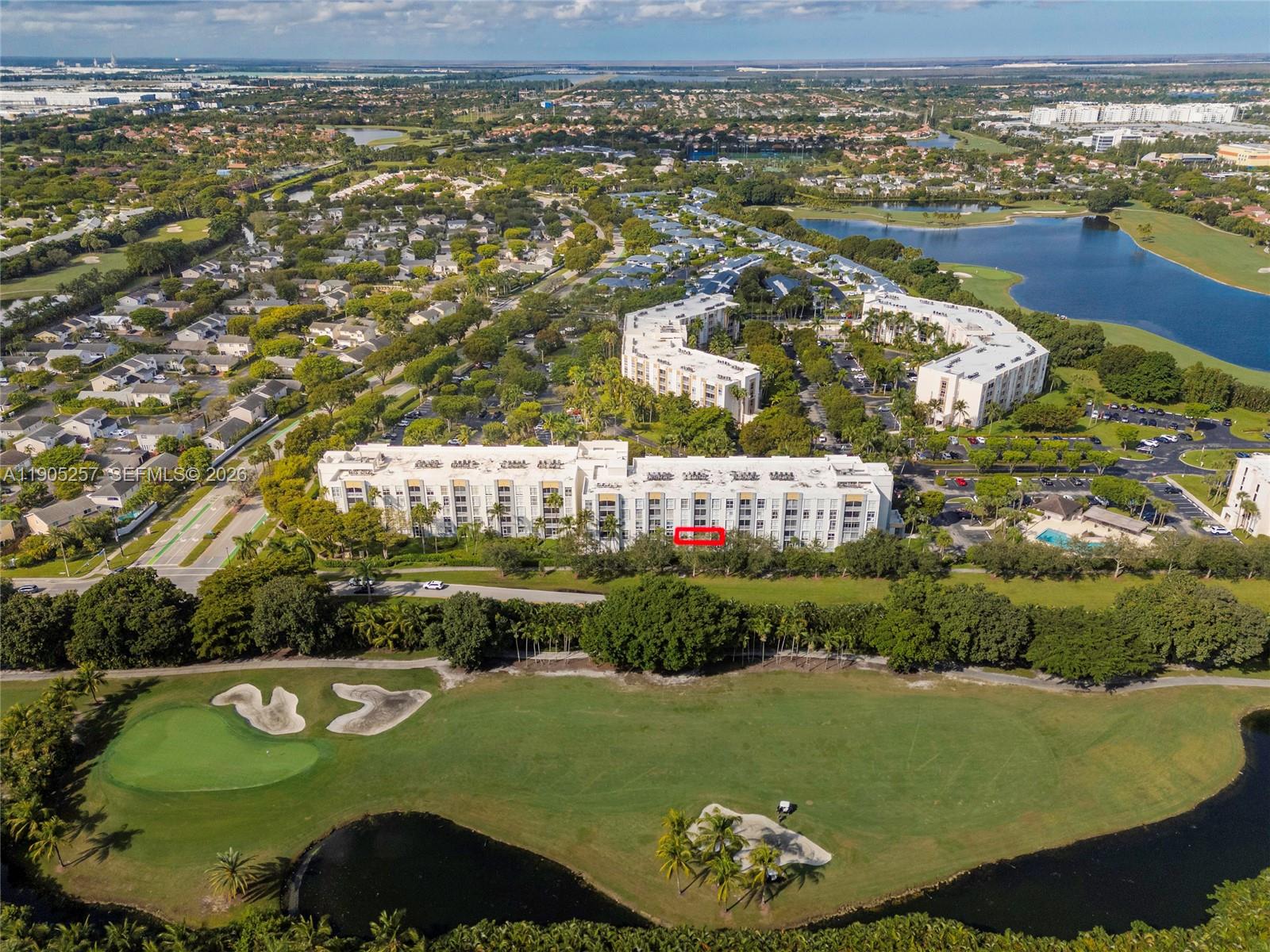 DORAL HOUSE CONDO NO 3 - Residential