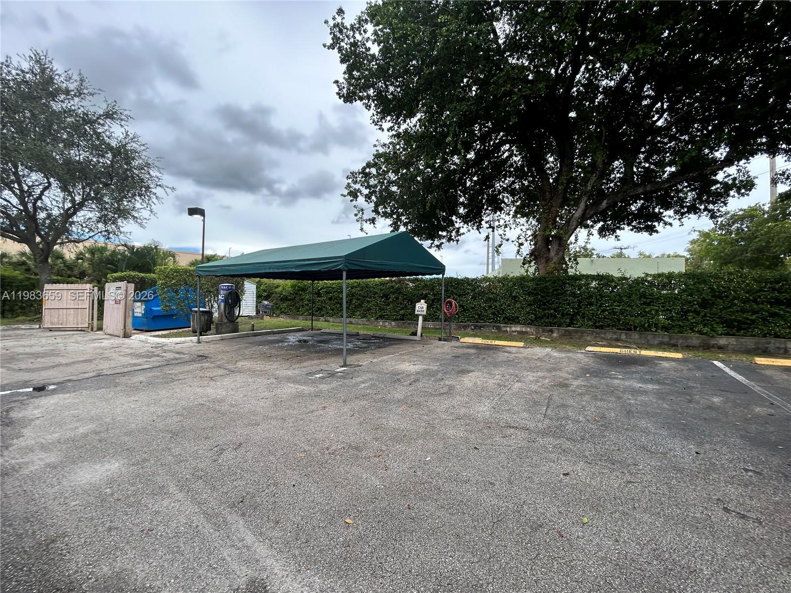 ROYAL POINCIANA CONDO - Residential Lease