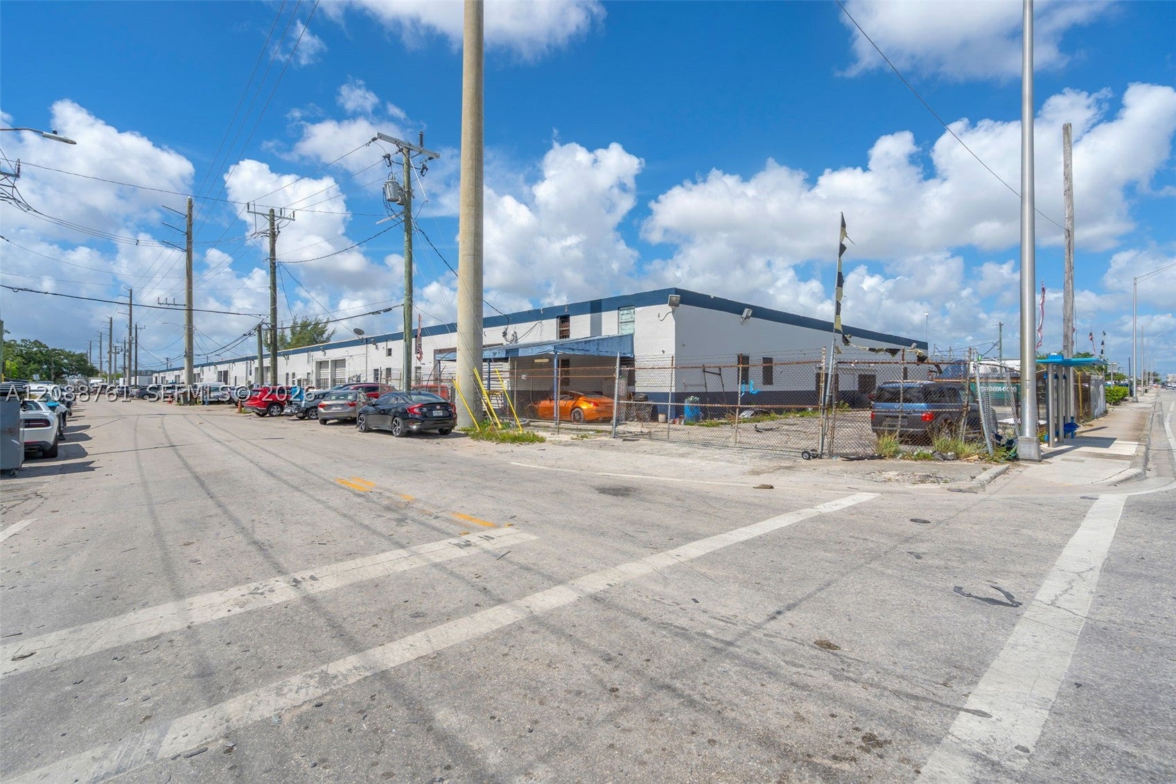 3500 NW 54th St 5216
