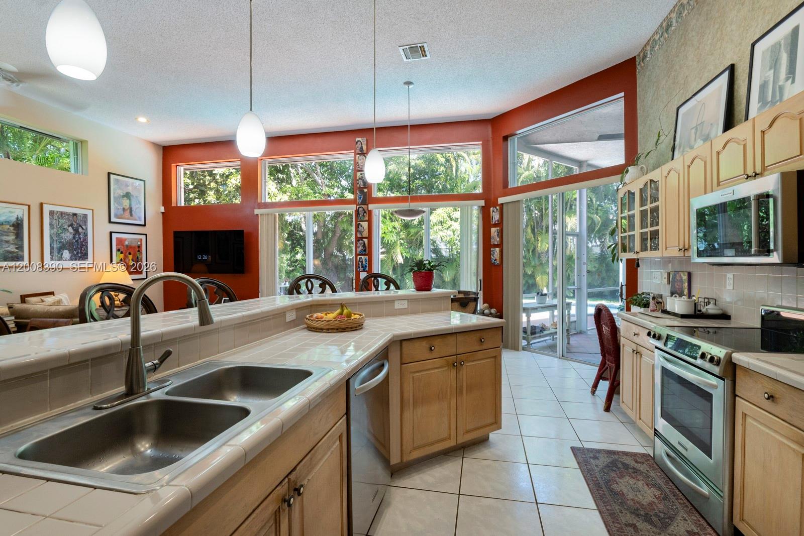 CUTLER COUNTRY GROVES PLA - Residential