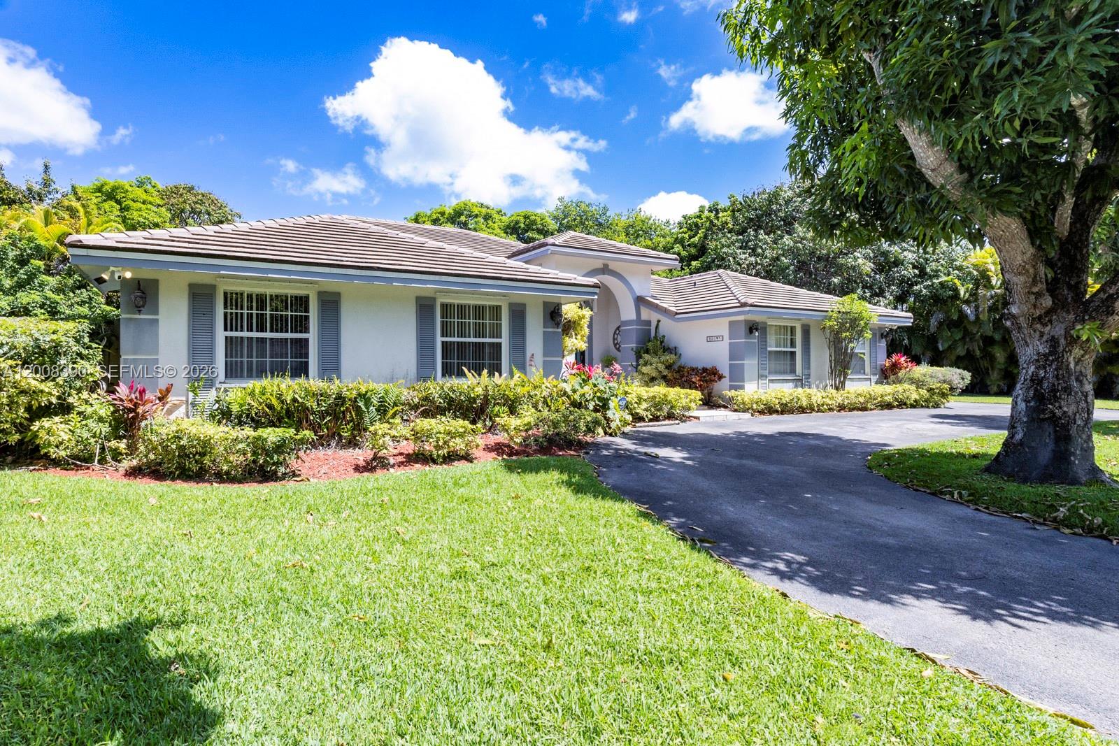 CUTLER COUNTRY GROVES PLA - Residential