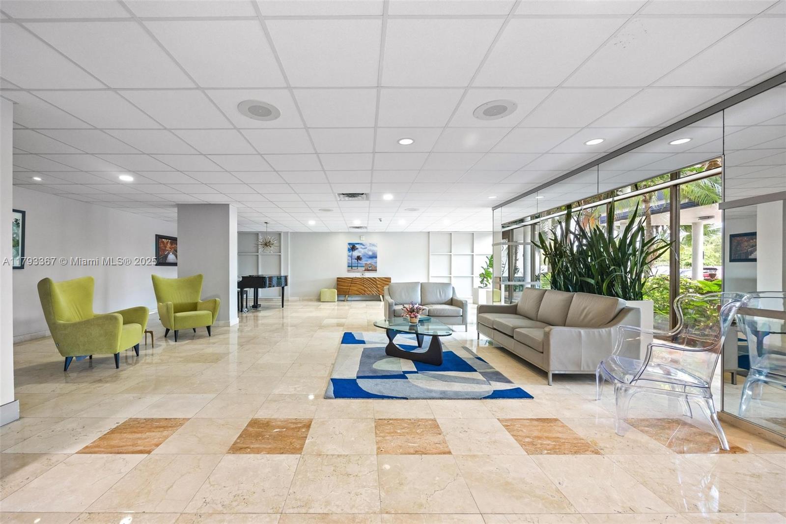 HILLCREST EAST NO 22 COND - Residential