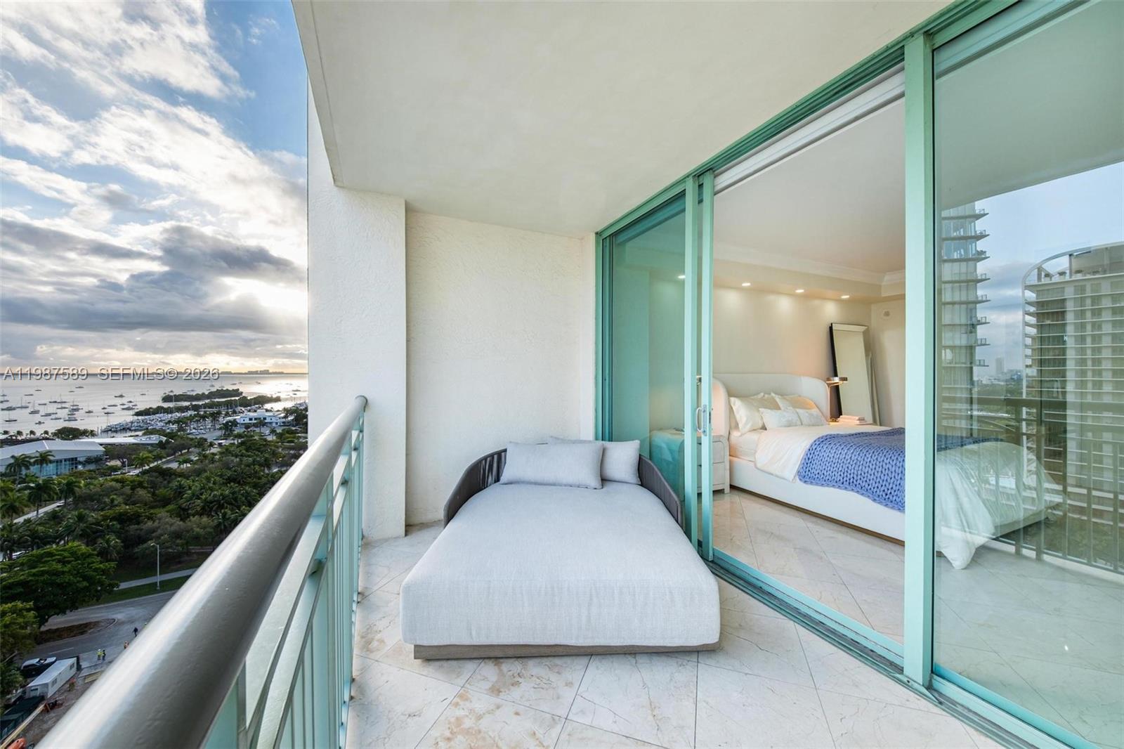 THE TOWER RESIDENCES COND - Residential