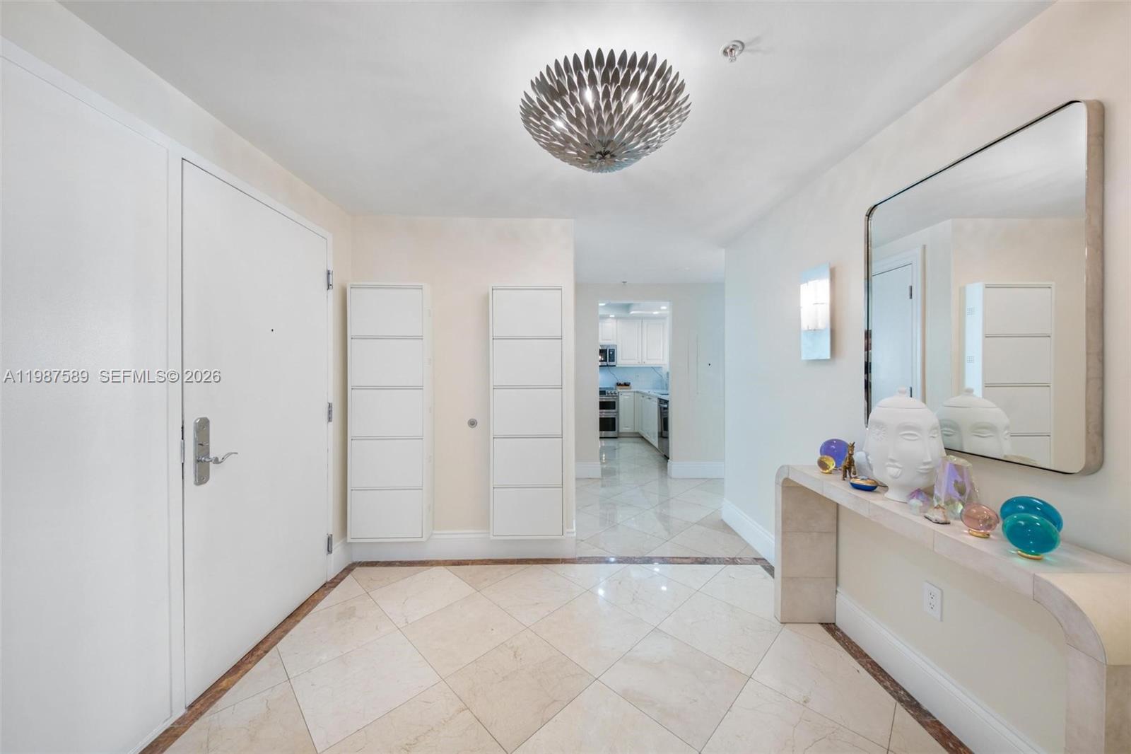 THE TOWER RESIDENCES COND - Residential