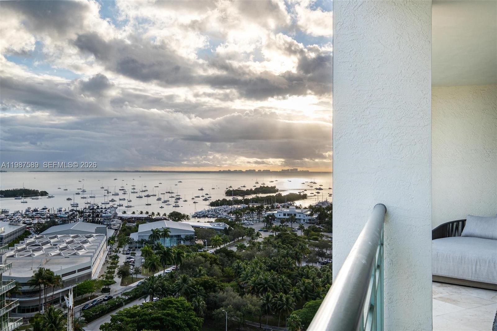 THE TOWER RESIDENCES COND - Residential